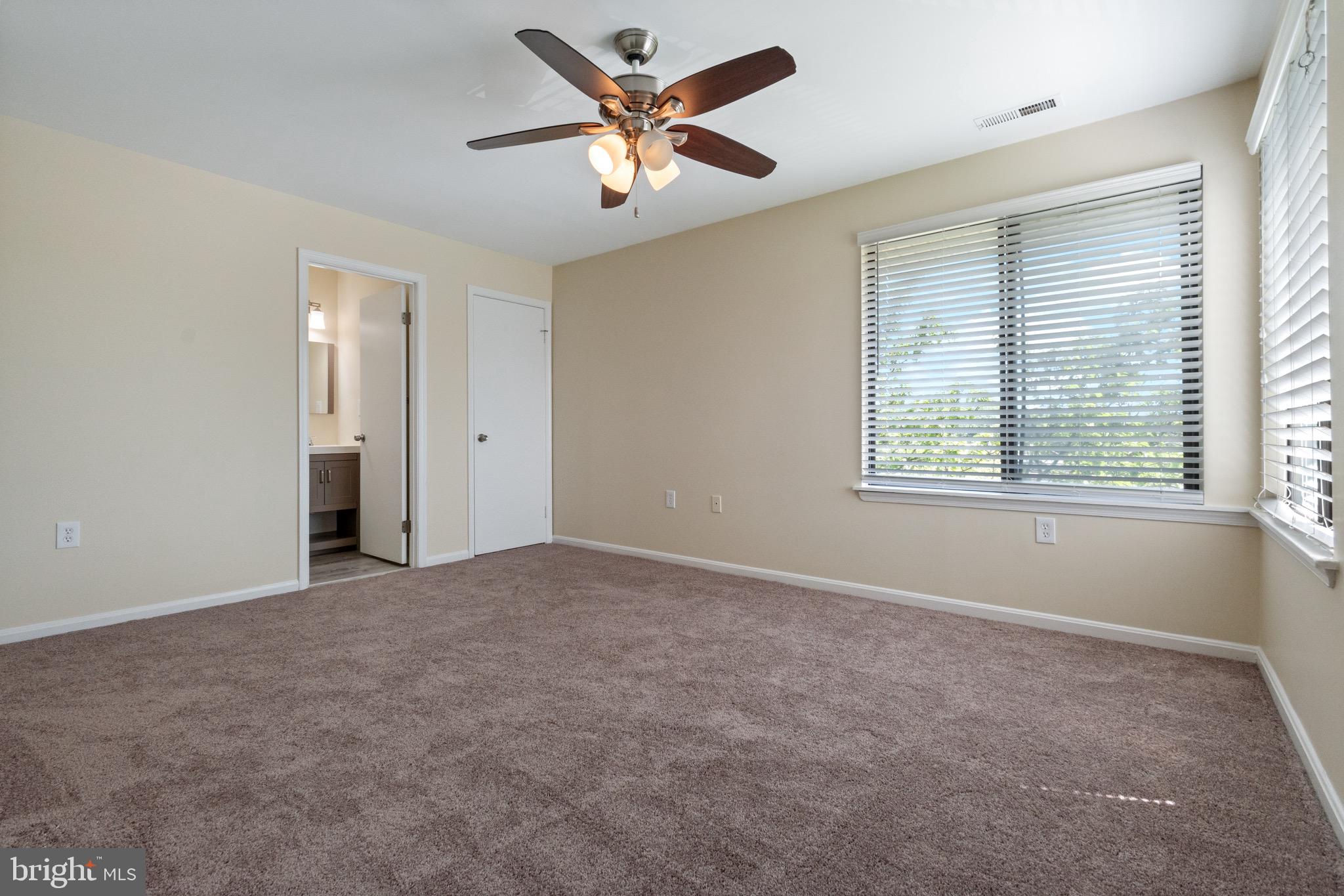 CASTLE HARBOUR CONDO - Residential