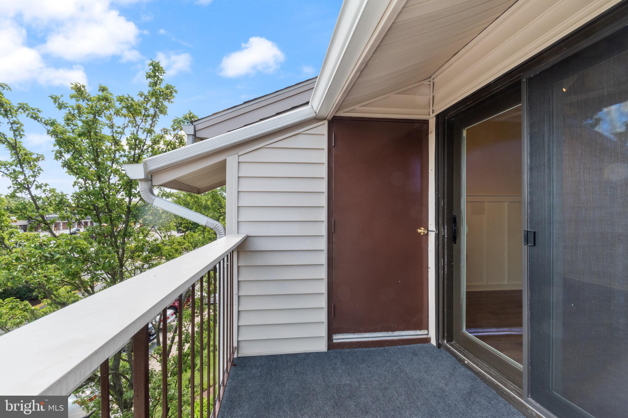 CASTLE HARBOUR CONDO - Residential