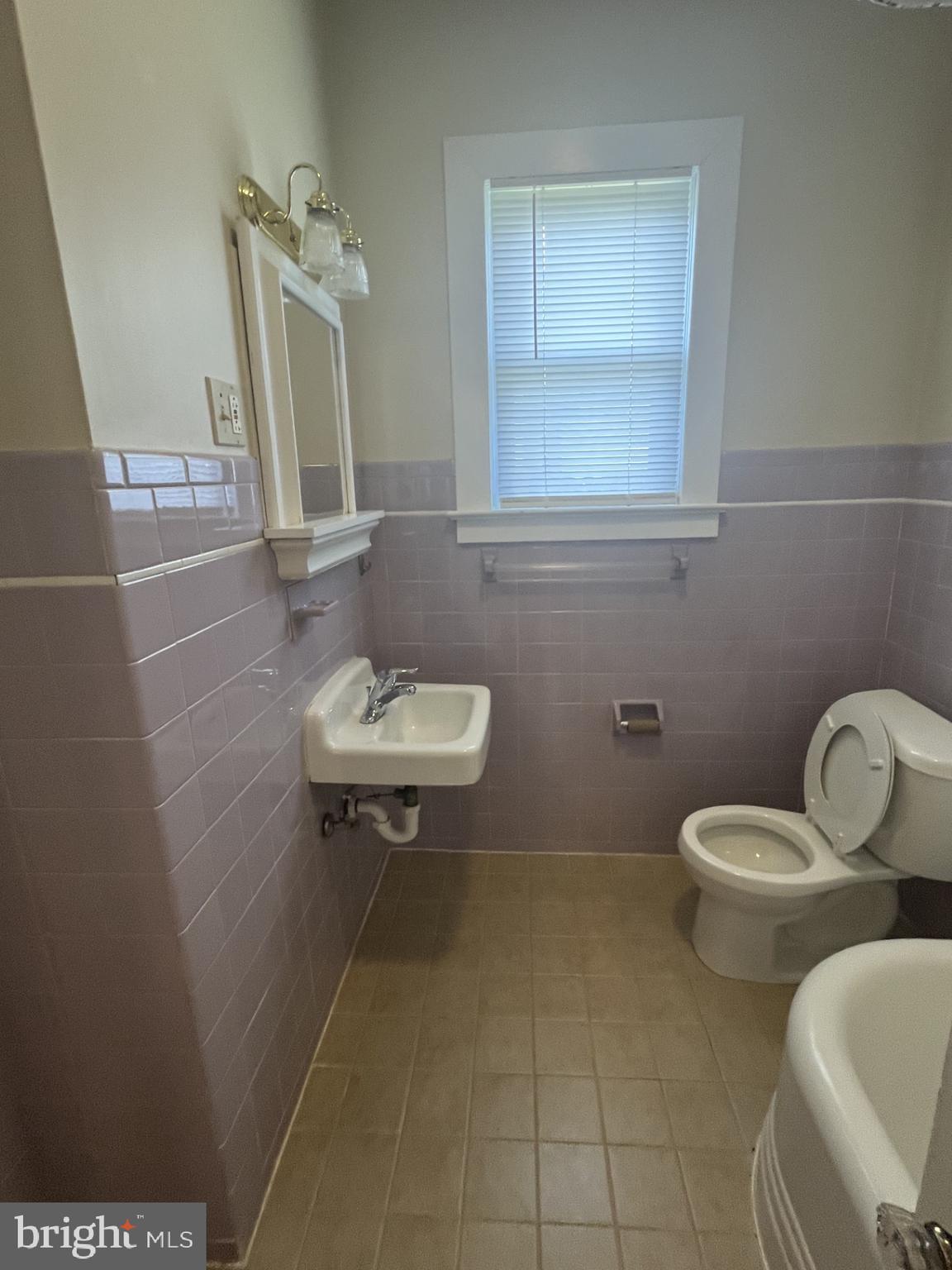 FREDERICKSBURG CITY - Residential Lease