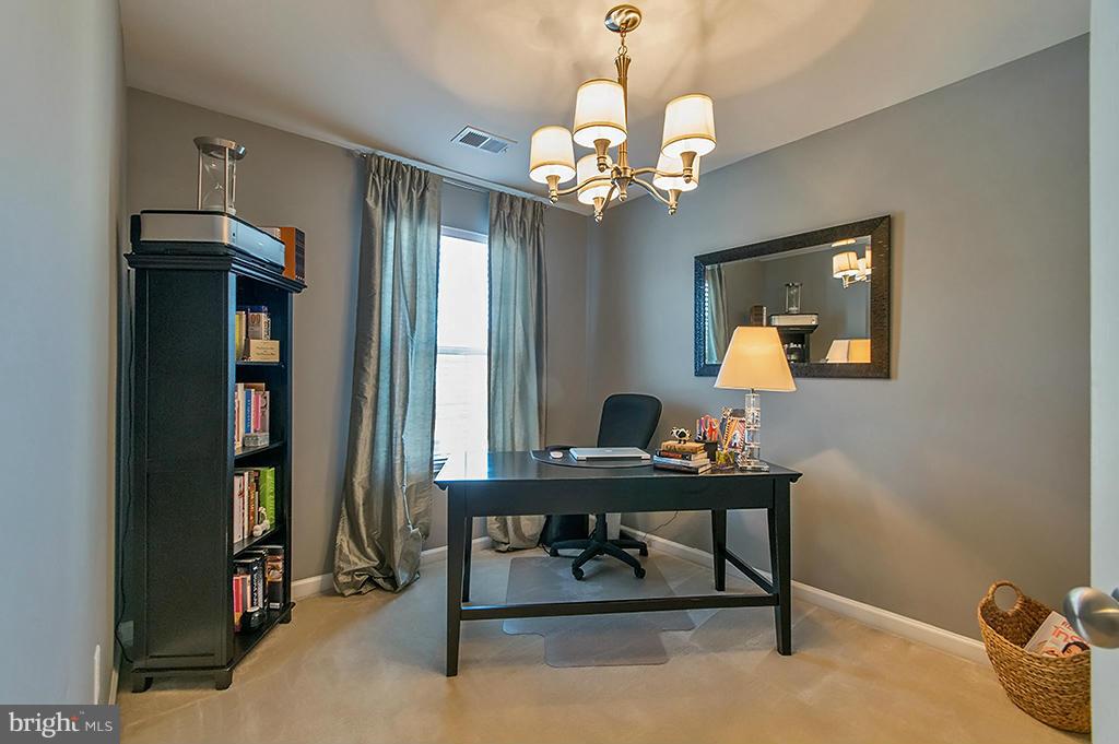 BROOKFIELD - Residential