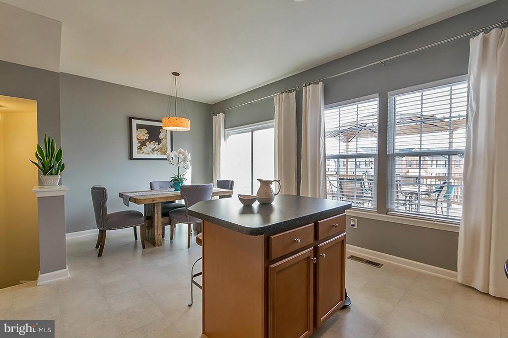 BROOKFIELD - Residential