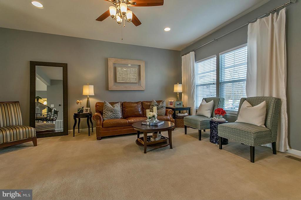 BROOKFIELD - Residential