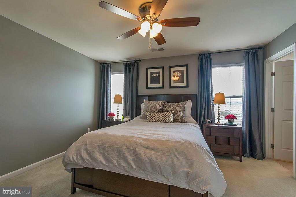 BROOKFIELD - Residential