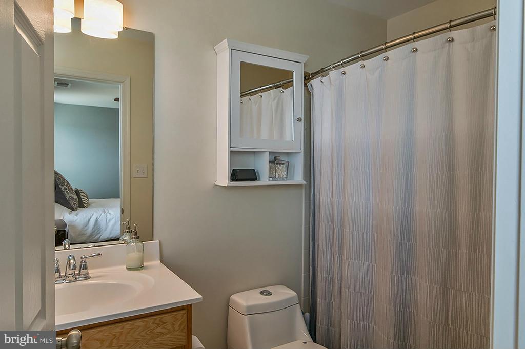 BROOKFIELD - Residential