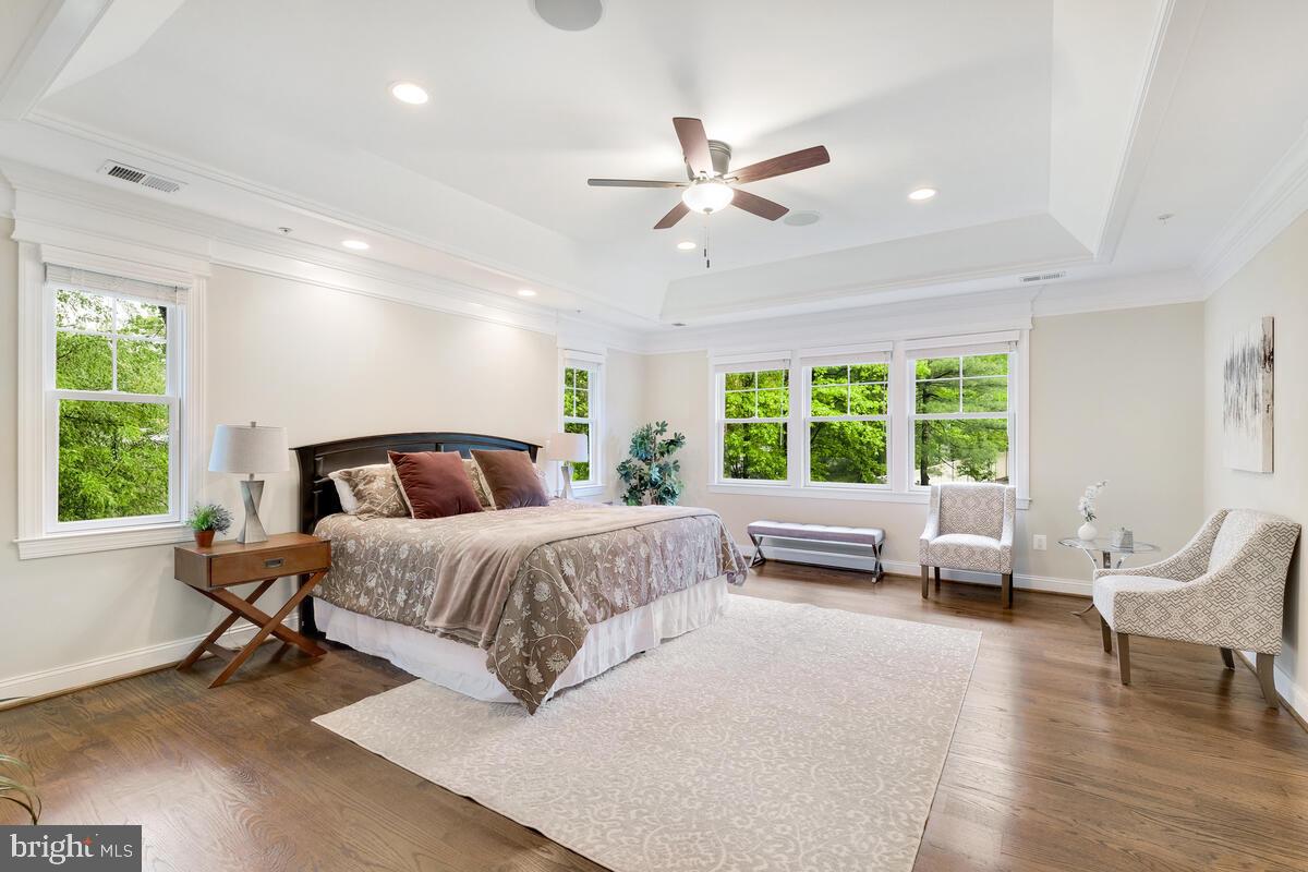 LUXMANOR - Residential