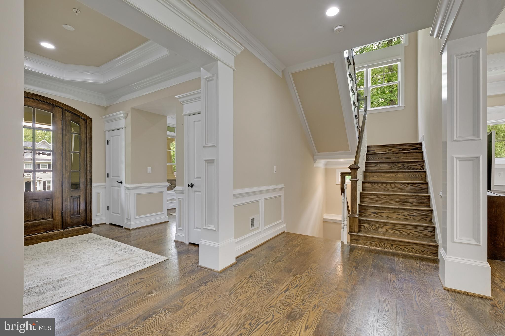 LUXMANOR - Residential