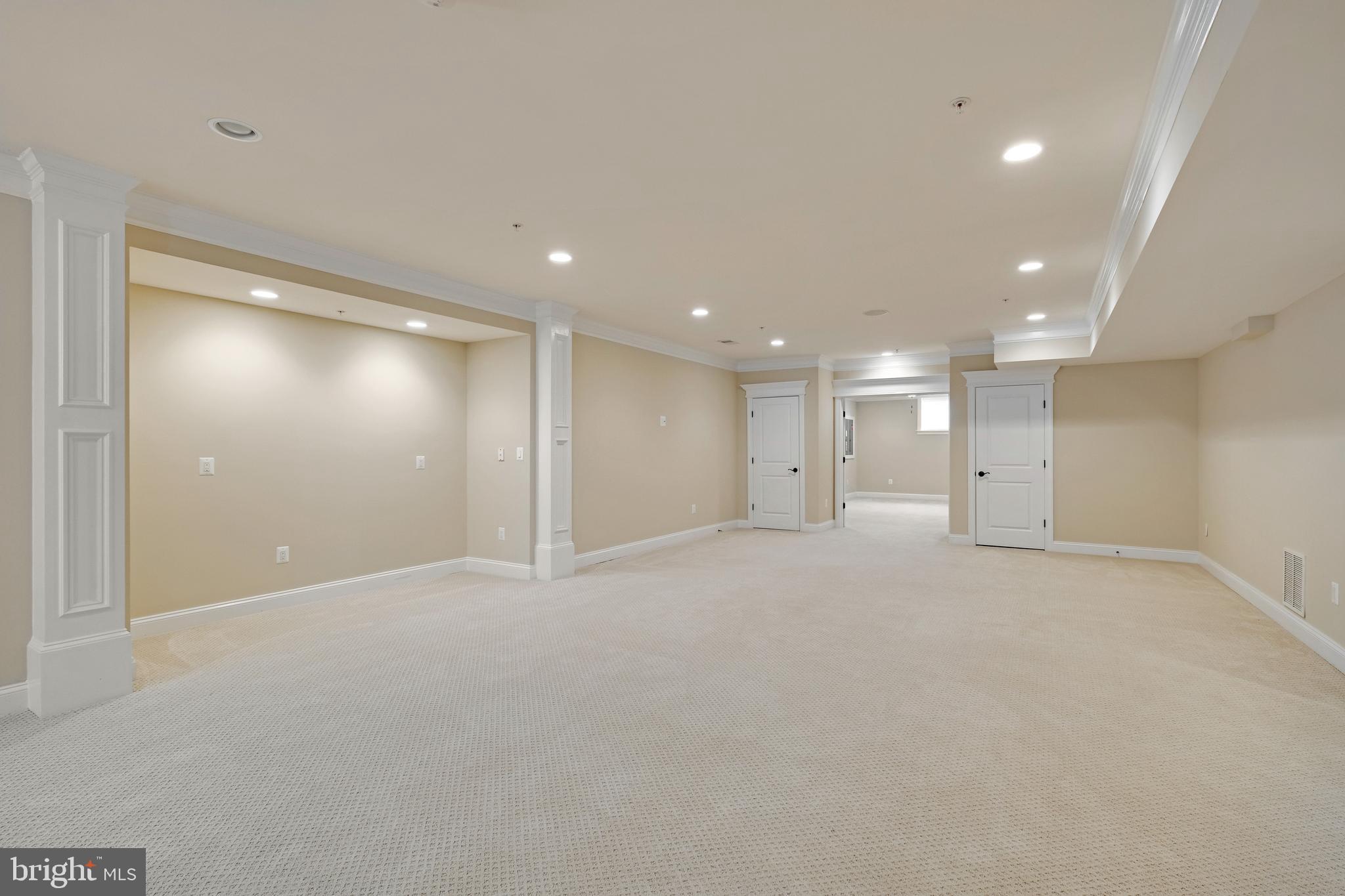 LUXMANOR - Residential