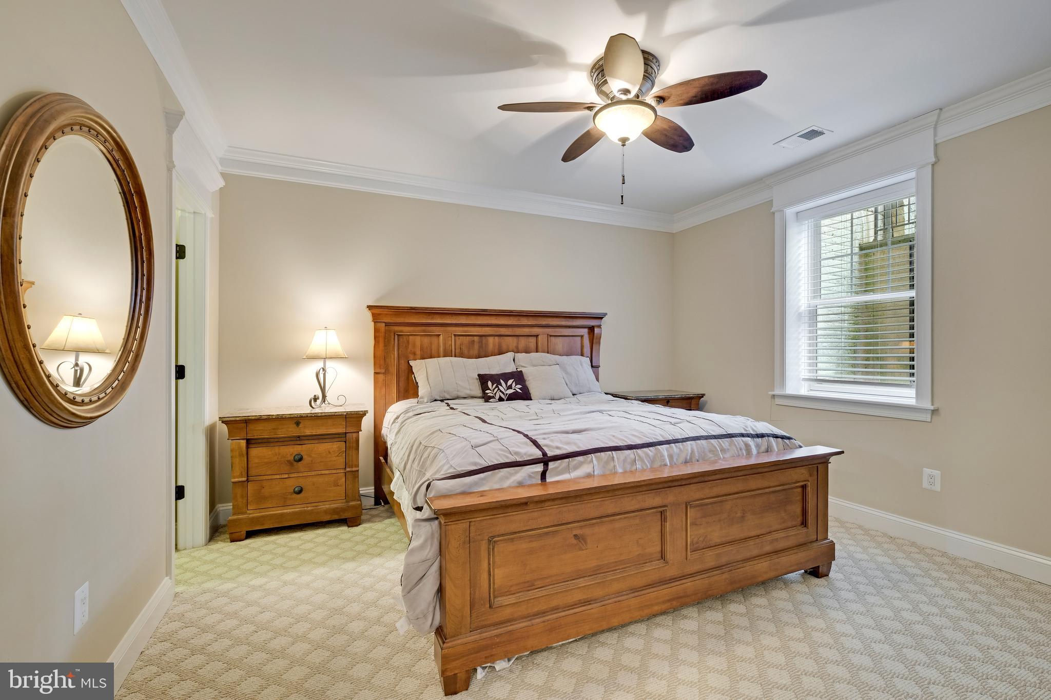 LUXMANOR - Residential