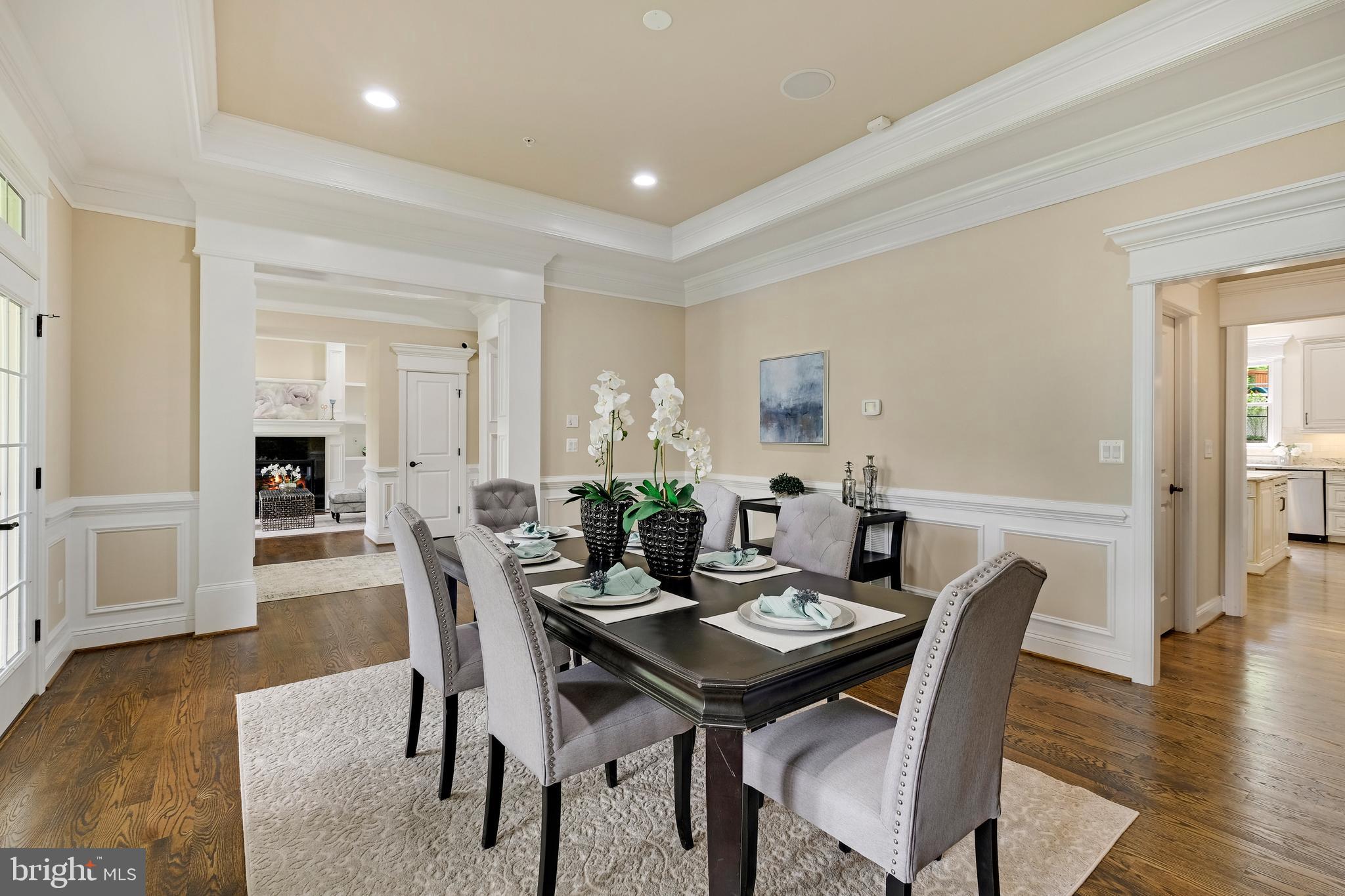 LUXMANOR - Residential