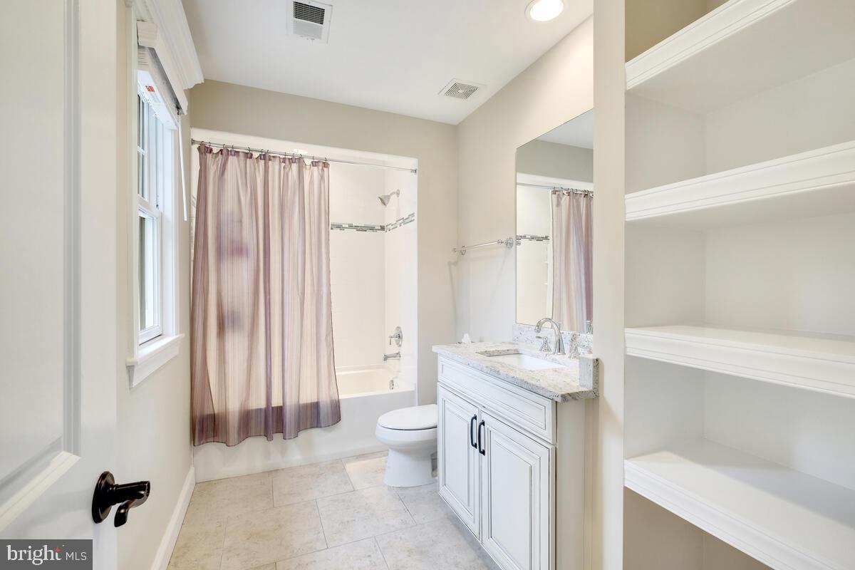 LUXMANOR - Residential