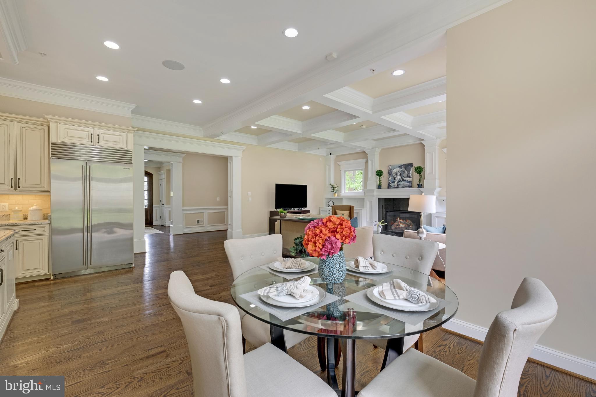 LUXMANOR - Residential