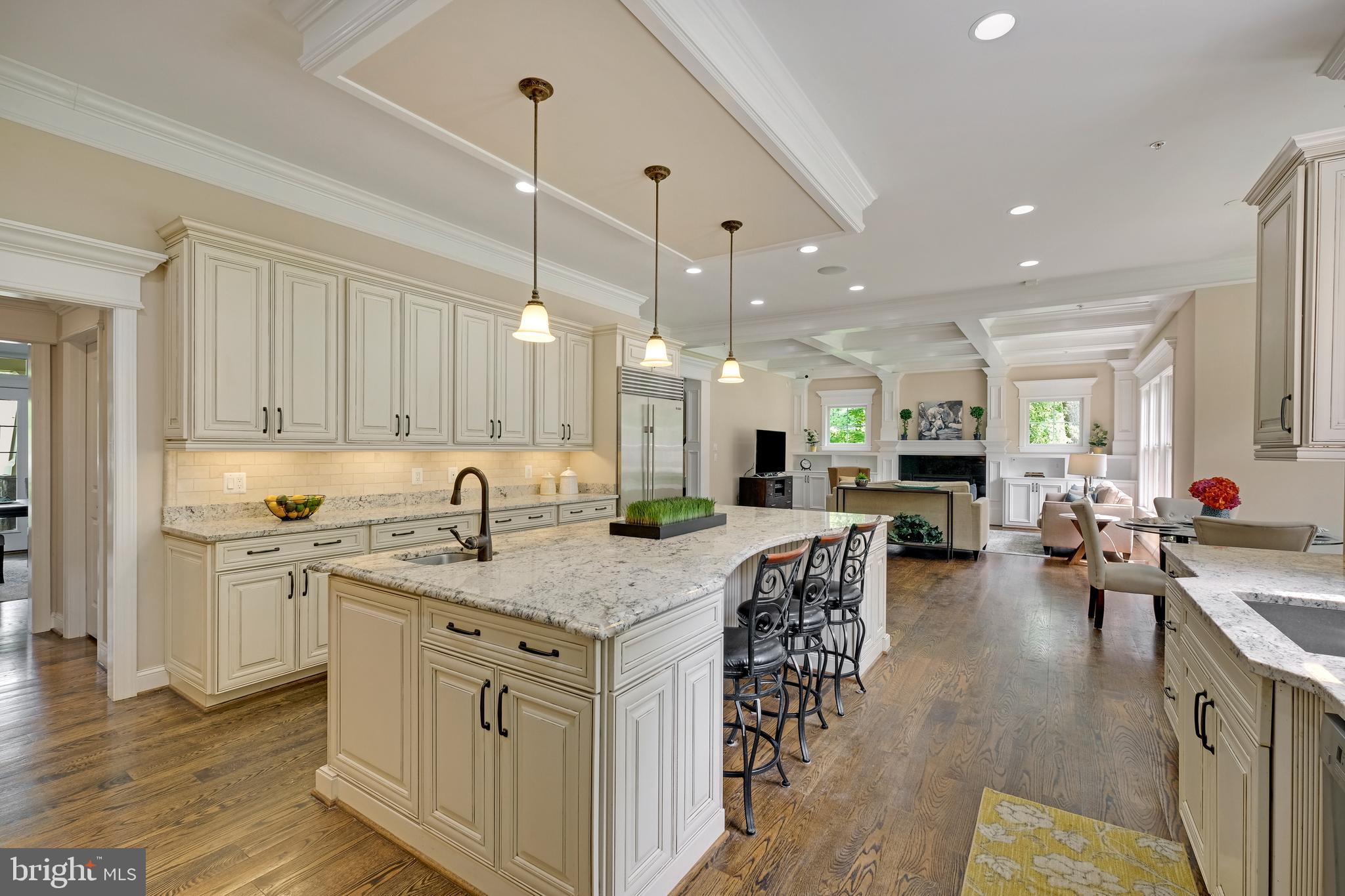 LUXMANOR - Residential