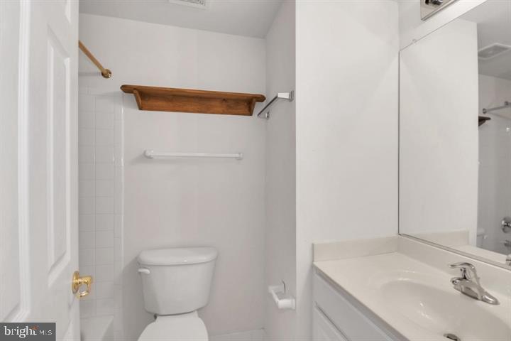 LORTON VALLEY NORTH - Residential Lease