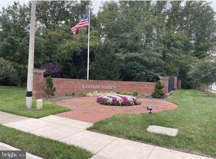 LORTON VALLEY NORTH - Residential Lease