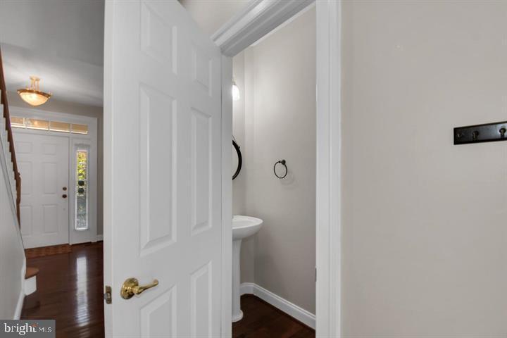 LORTON VALLEY NORTH - Residential Lease