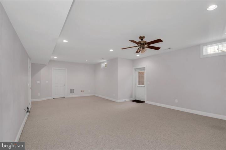 LORTON VALLEY NORTH - Residential Lease