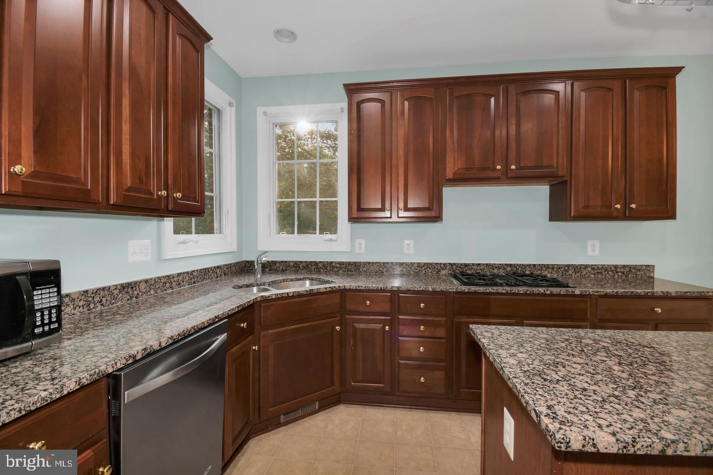 LORTON VALLEY NORTH - Residential Lease