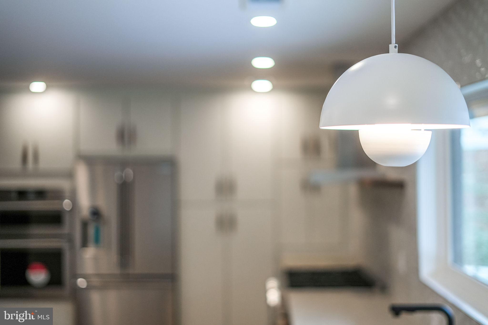 LAKE BARCROFT - Residential