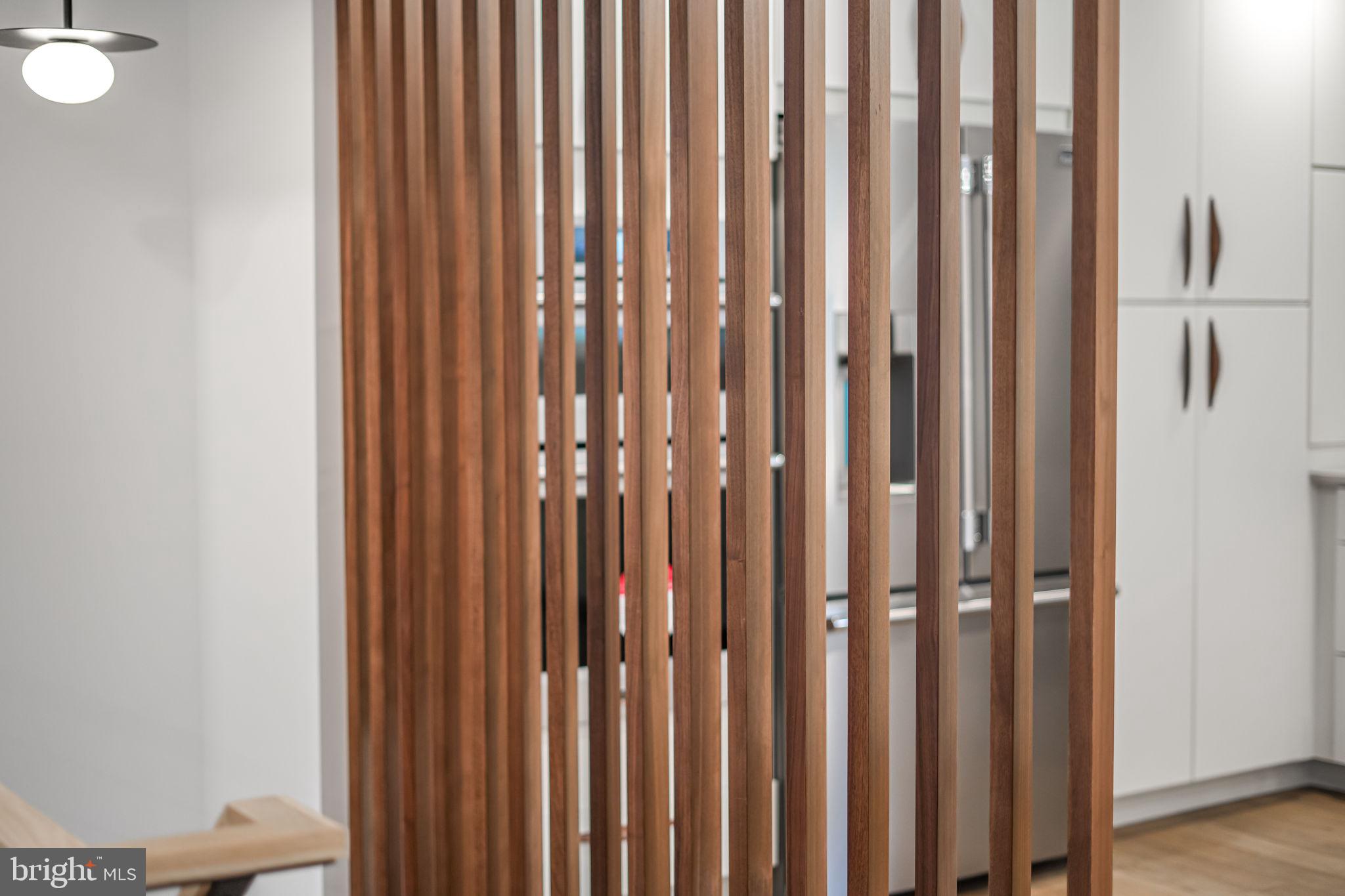 LAKE BARCROFT - Residential