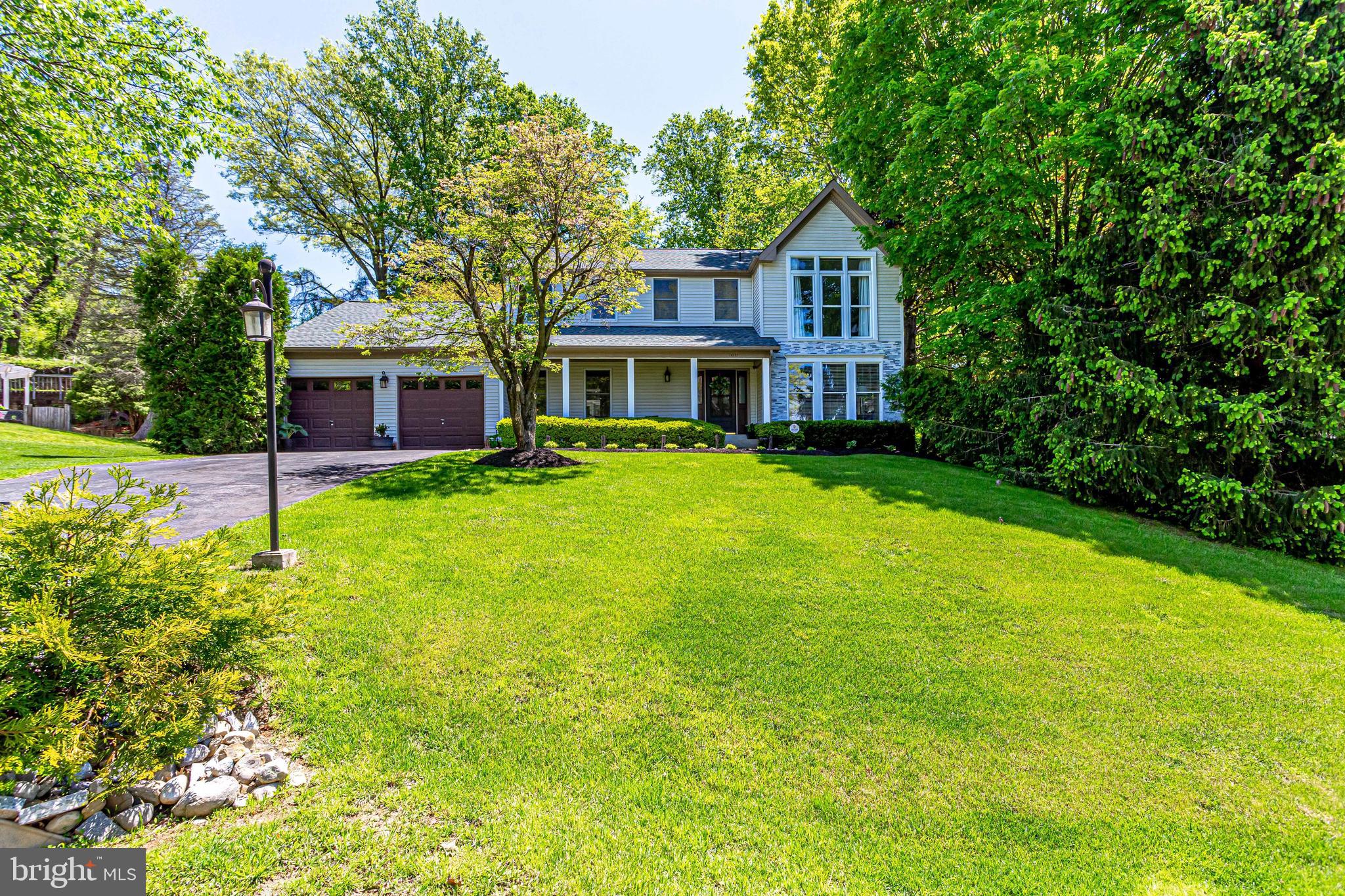 NAPLES MANOR - Residential