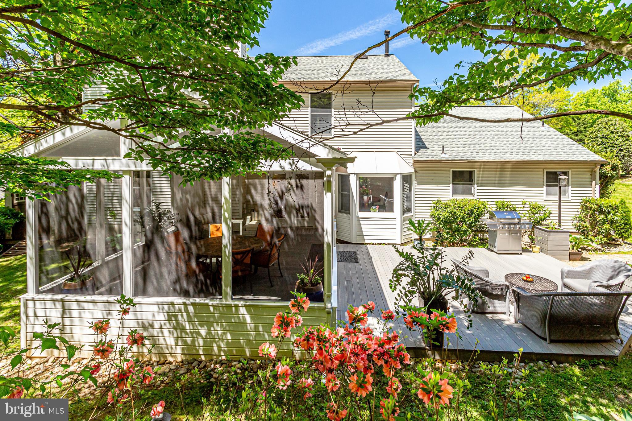 NAPLES MANOR - Residential