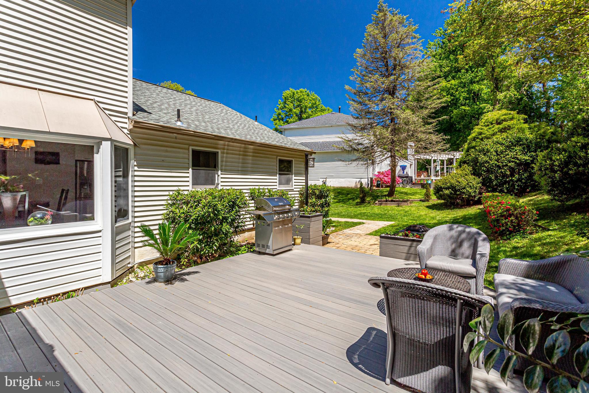 NAPLES MANOR - Residential