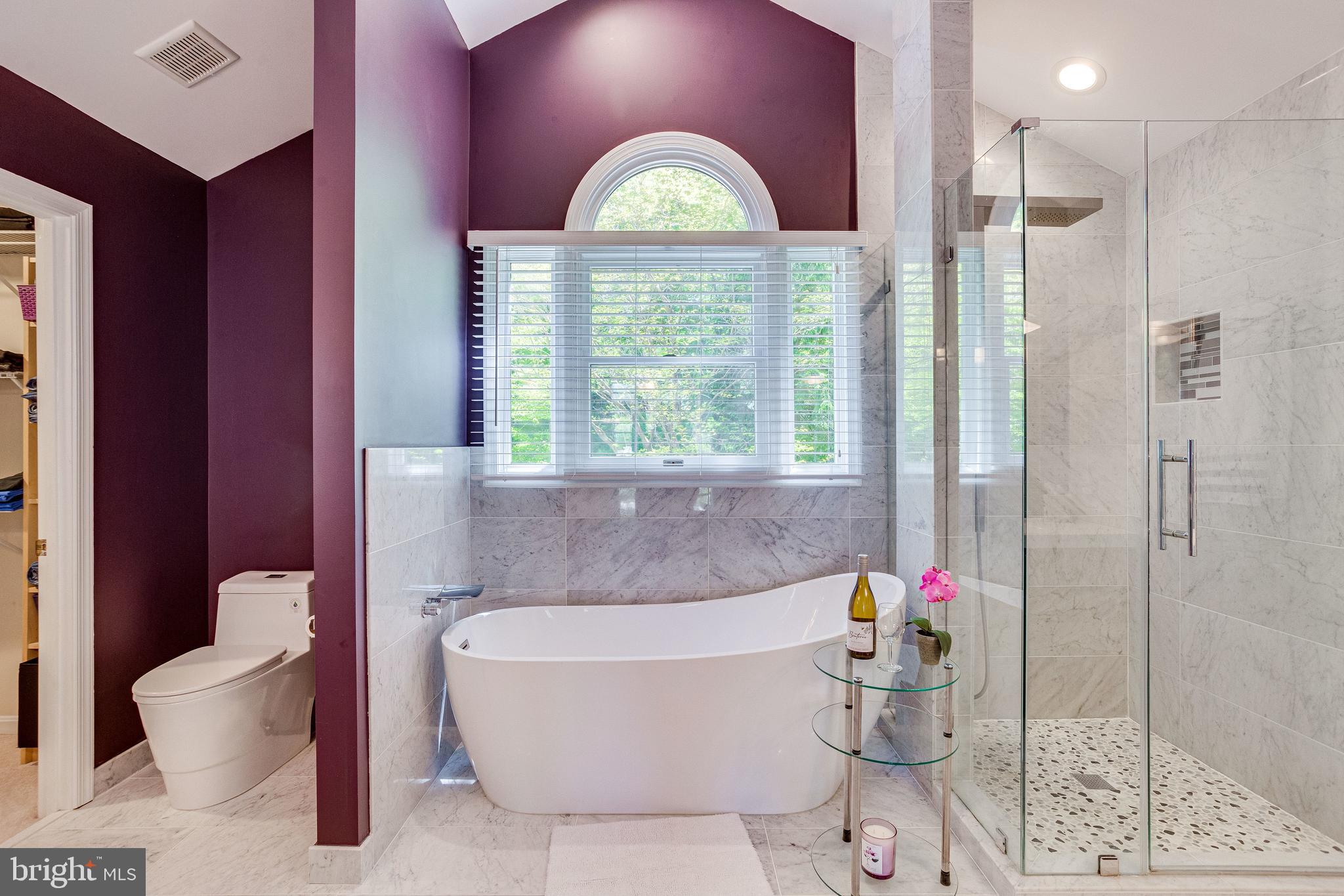 NAPLES MANOR - Residential