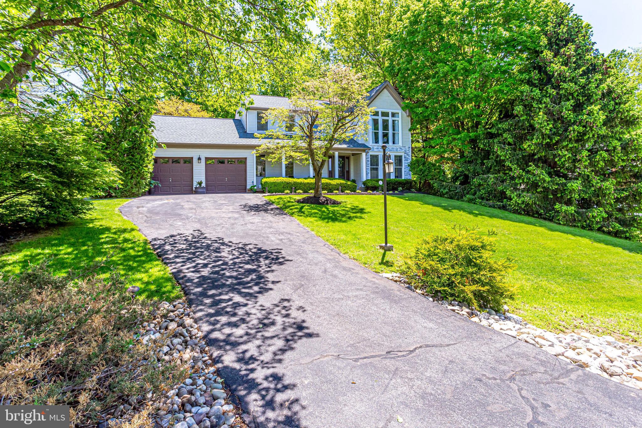 NAPLES MANOR - Residential