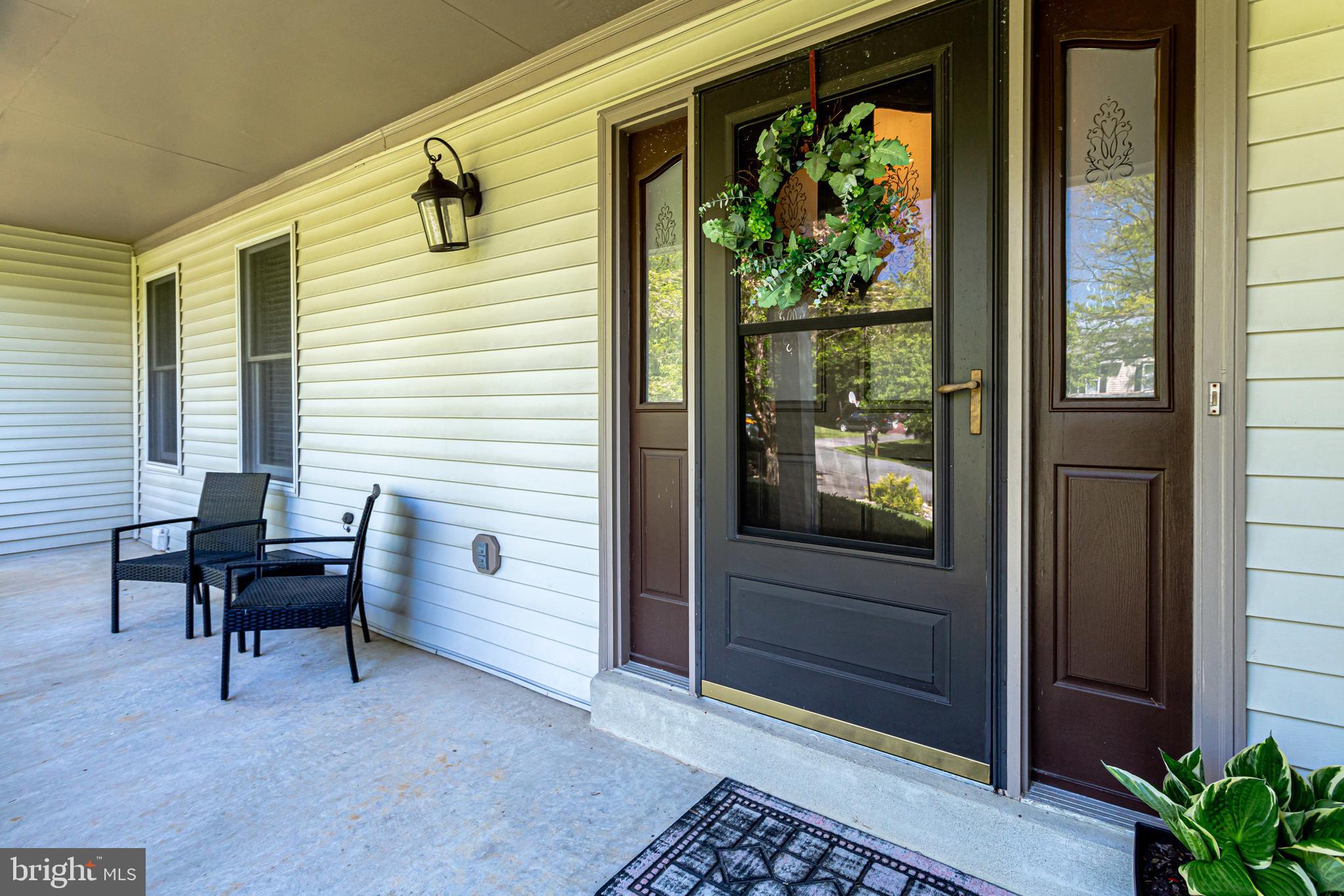 NAPLES MANOR - Residential