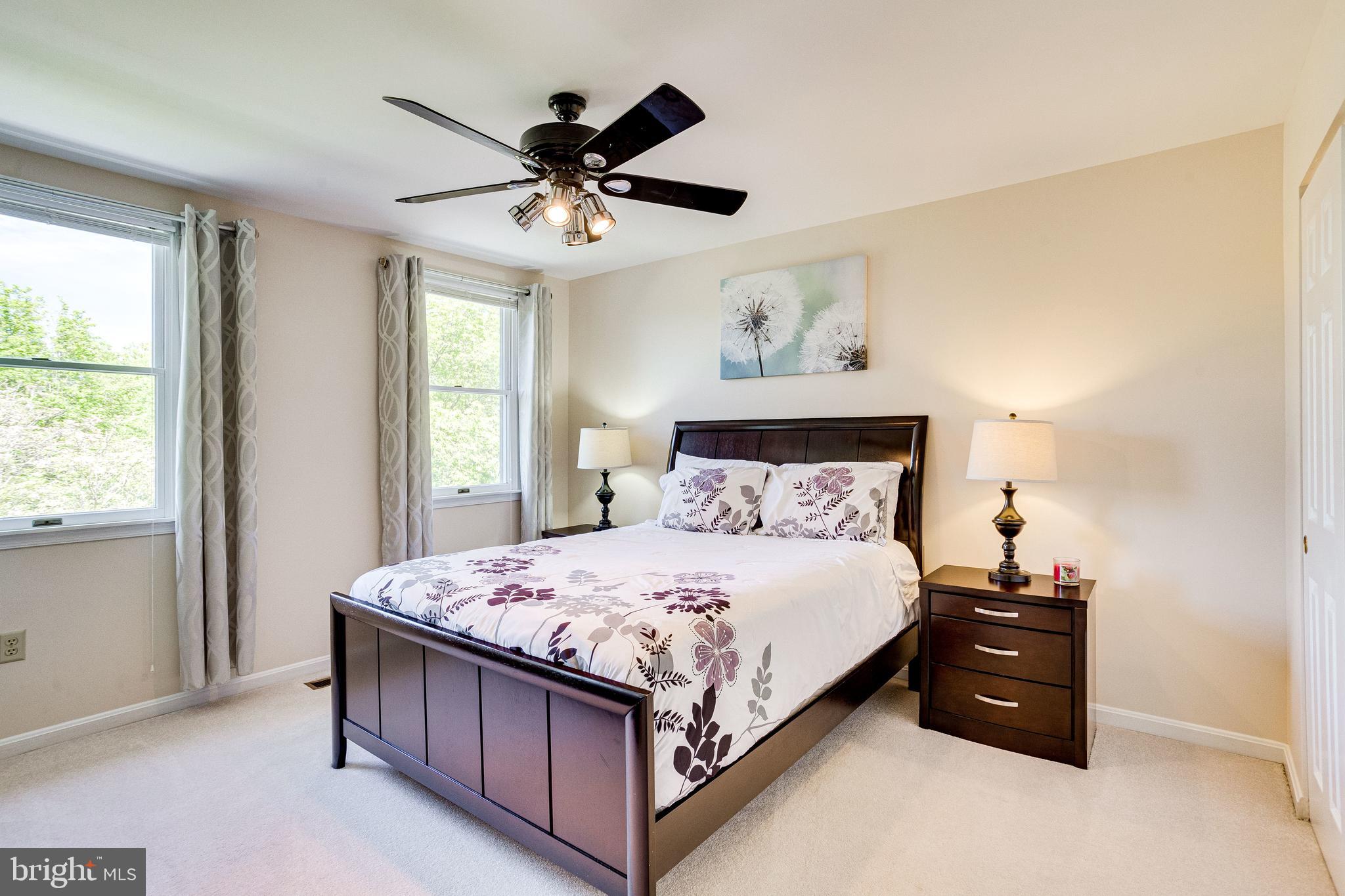 NAPLES MANOR - Residential