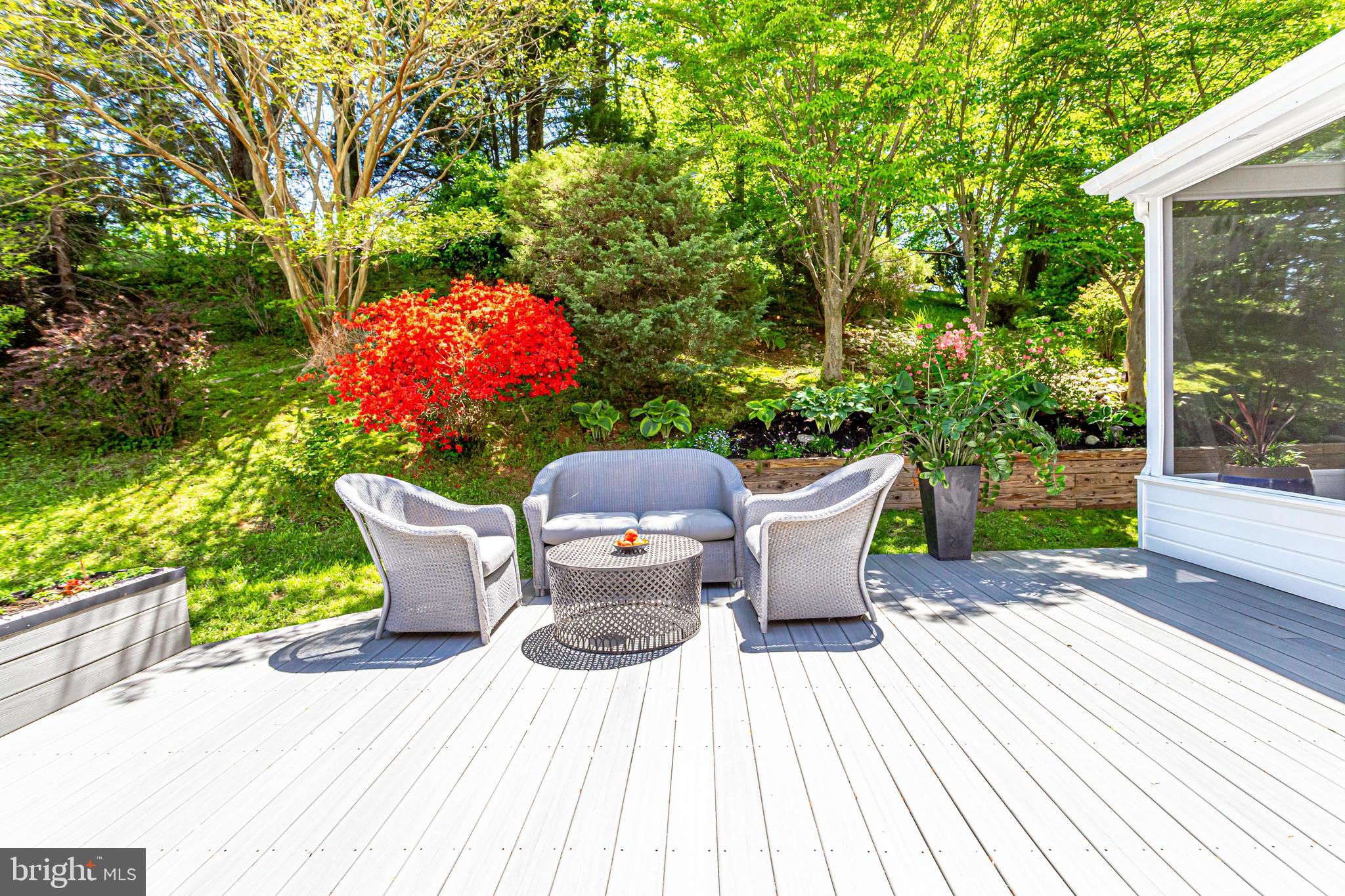 NAPLES MANOR - Residential