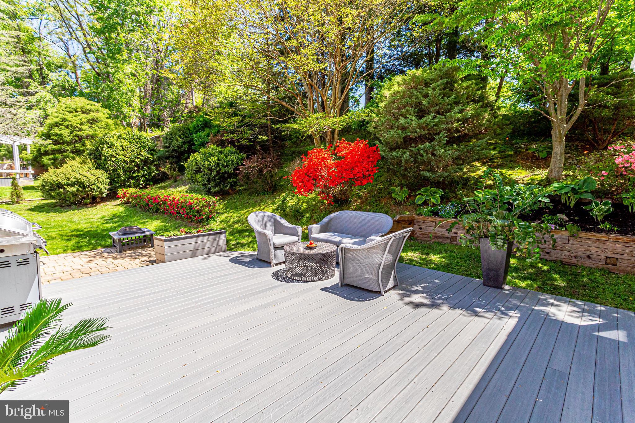 NAPLES MANOR - Residential