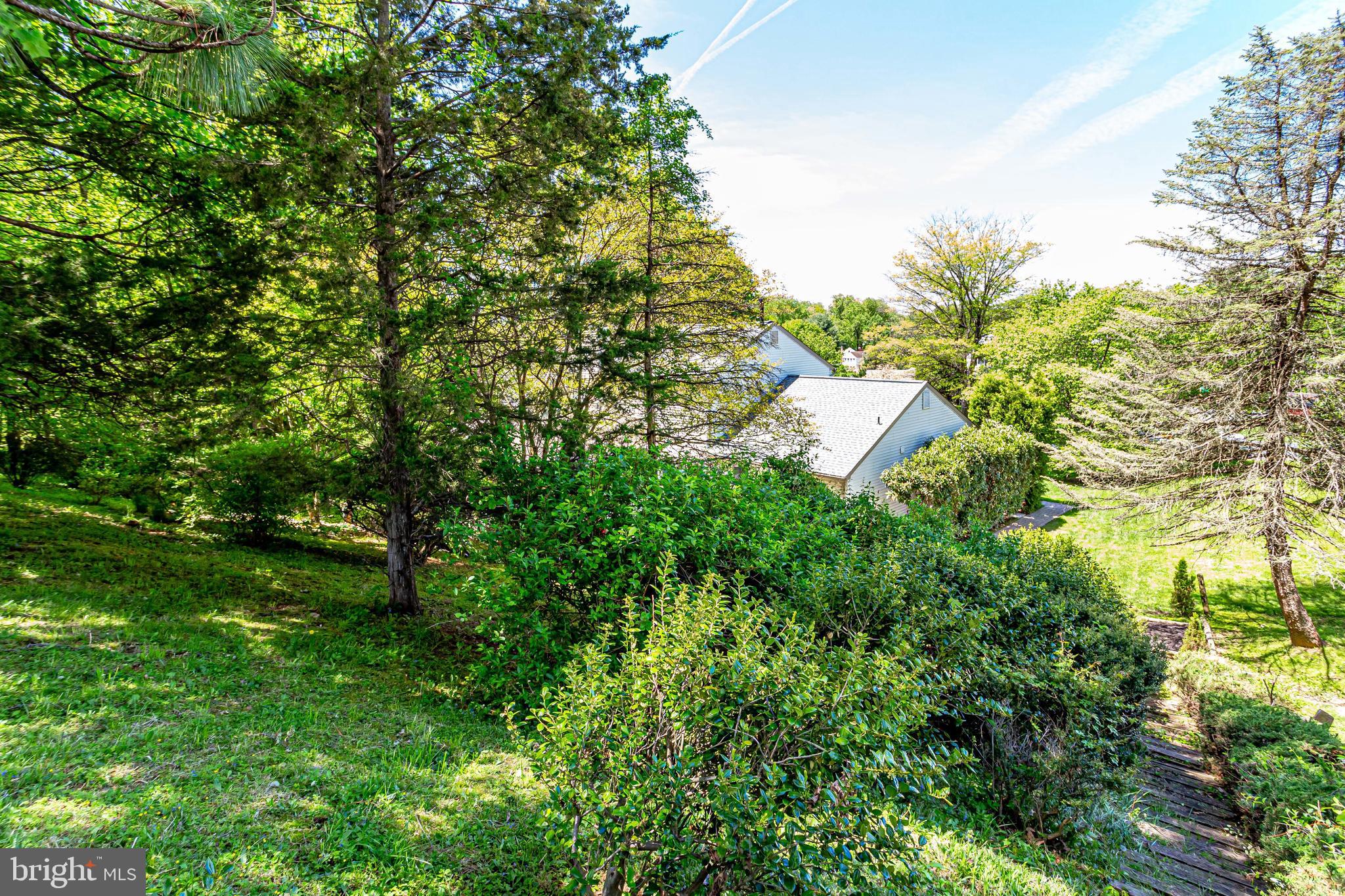 NAPLES MANOR - Residential