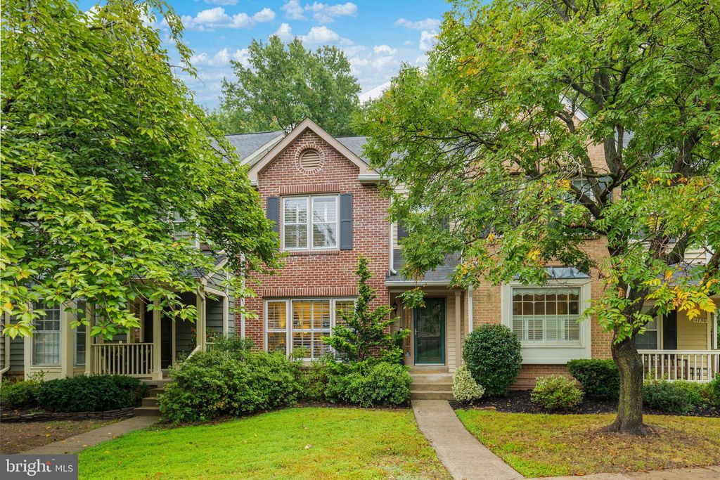 Photo of 11752 Great Owl Circle, RESTON, VA 20194 (MLS # VAFX2264132)