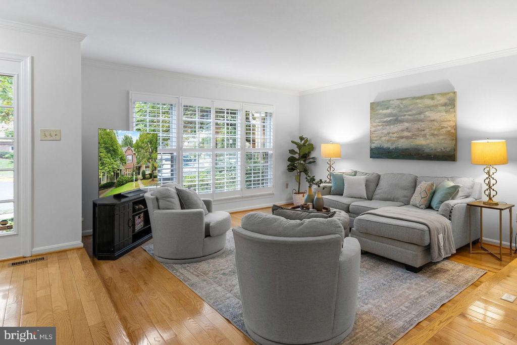 Photo of 11752 Great Owl Circle, RESTON, VA 20194 (MLS # VAFX2264132)
