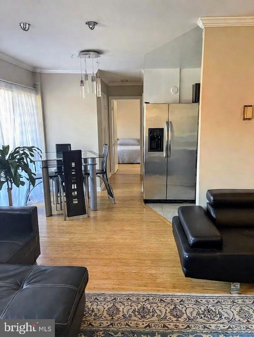 GEORGE MASON VILLAGE - Residential