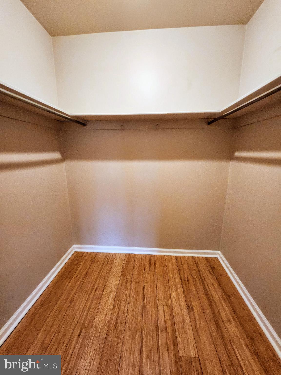 GEORGE MASON VILLAGE - Residential