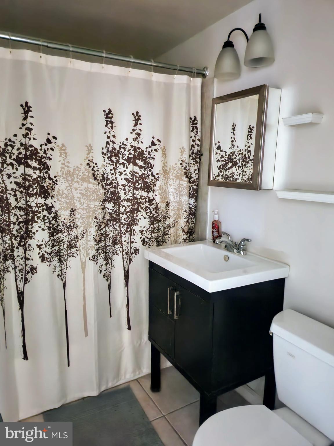 GEORGE MASON VILLAGE - Residential