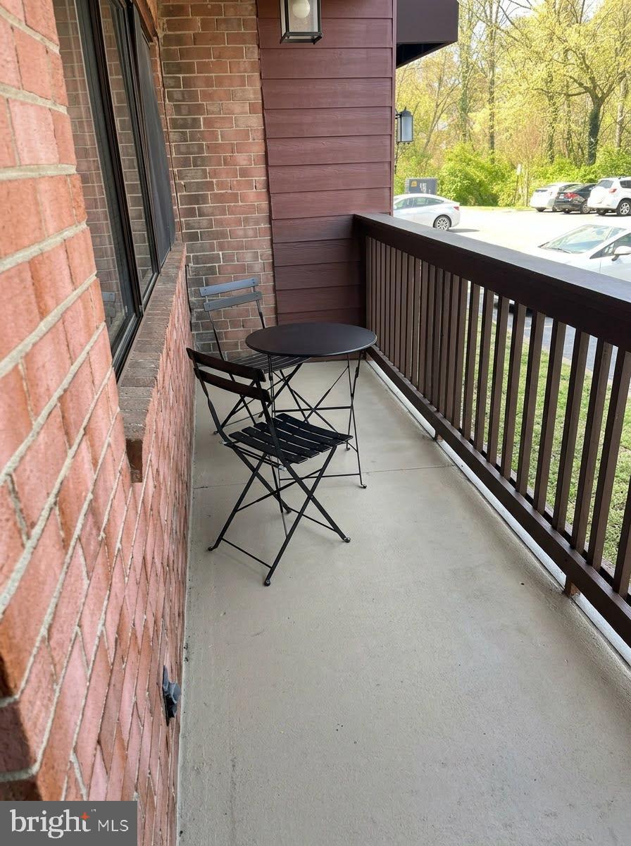 GEORGE MASON VILLAGE - Residential