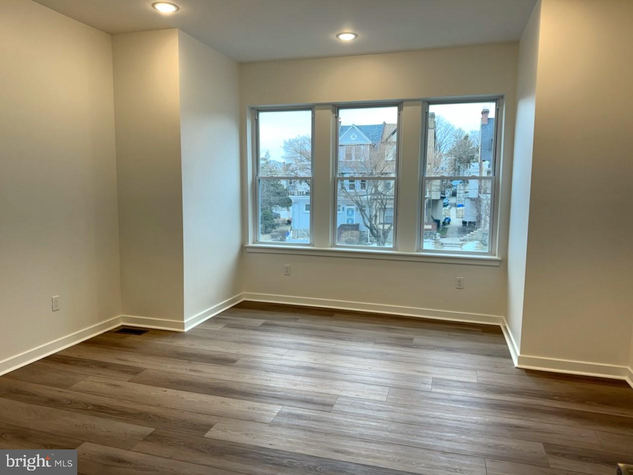 OVERBROOK - Residential