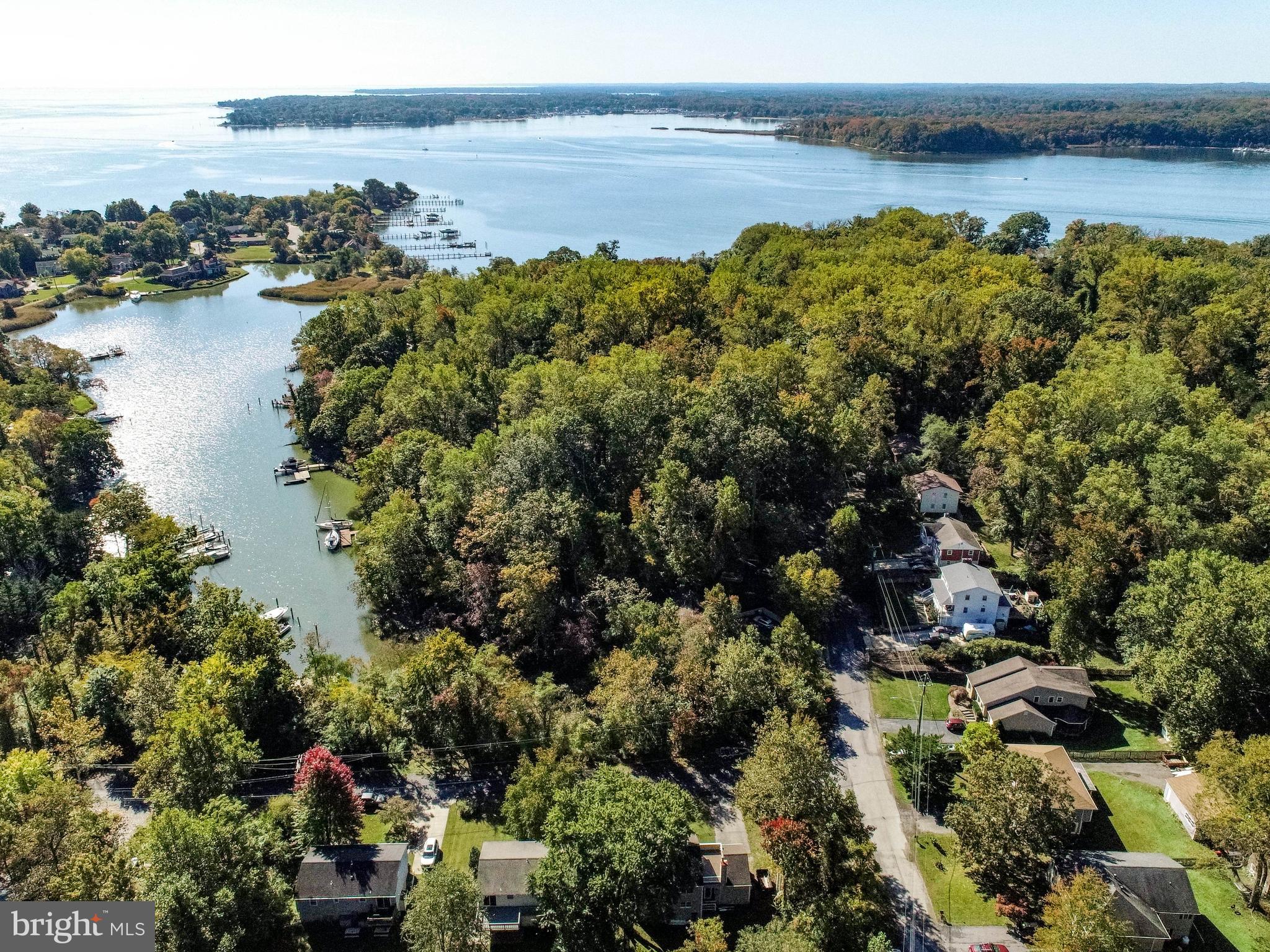 HILLSMERE SHORES - Residential