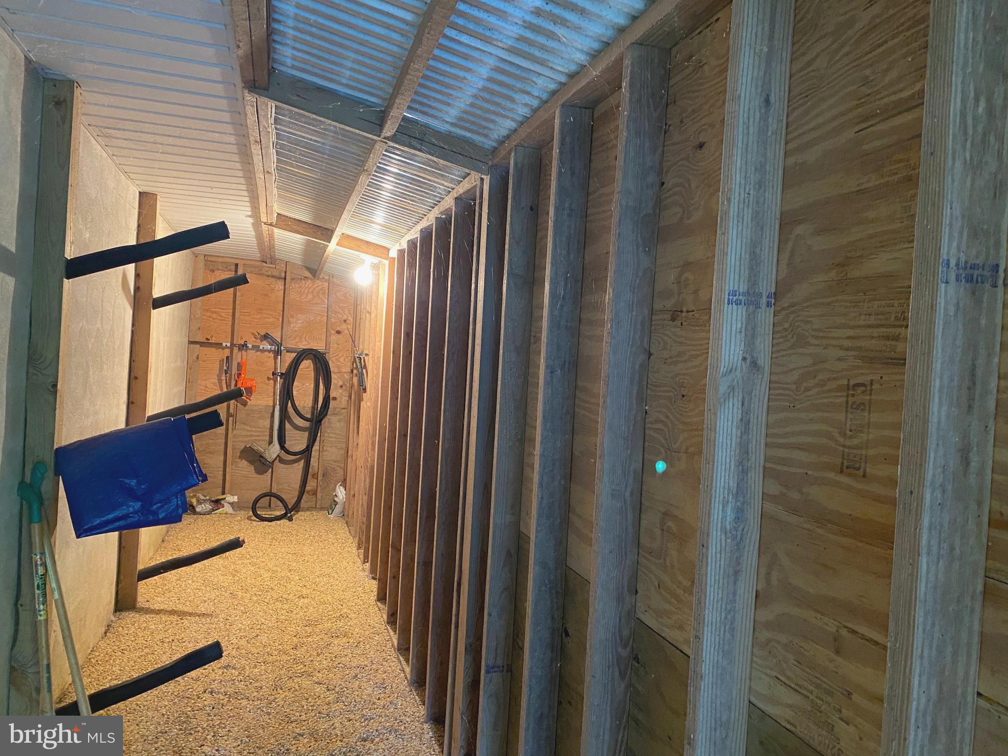 HILLSMERE SHORES - Residential