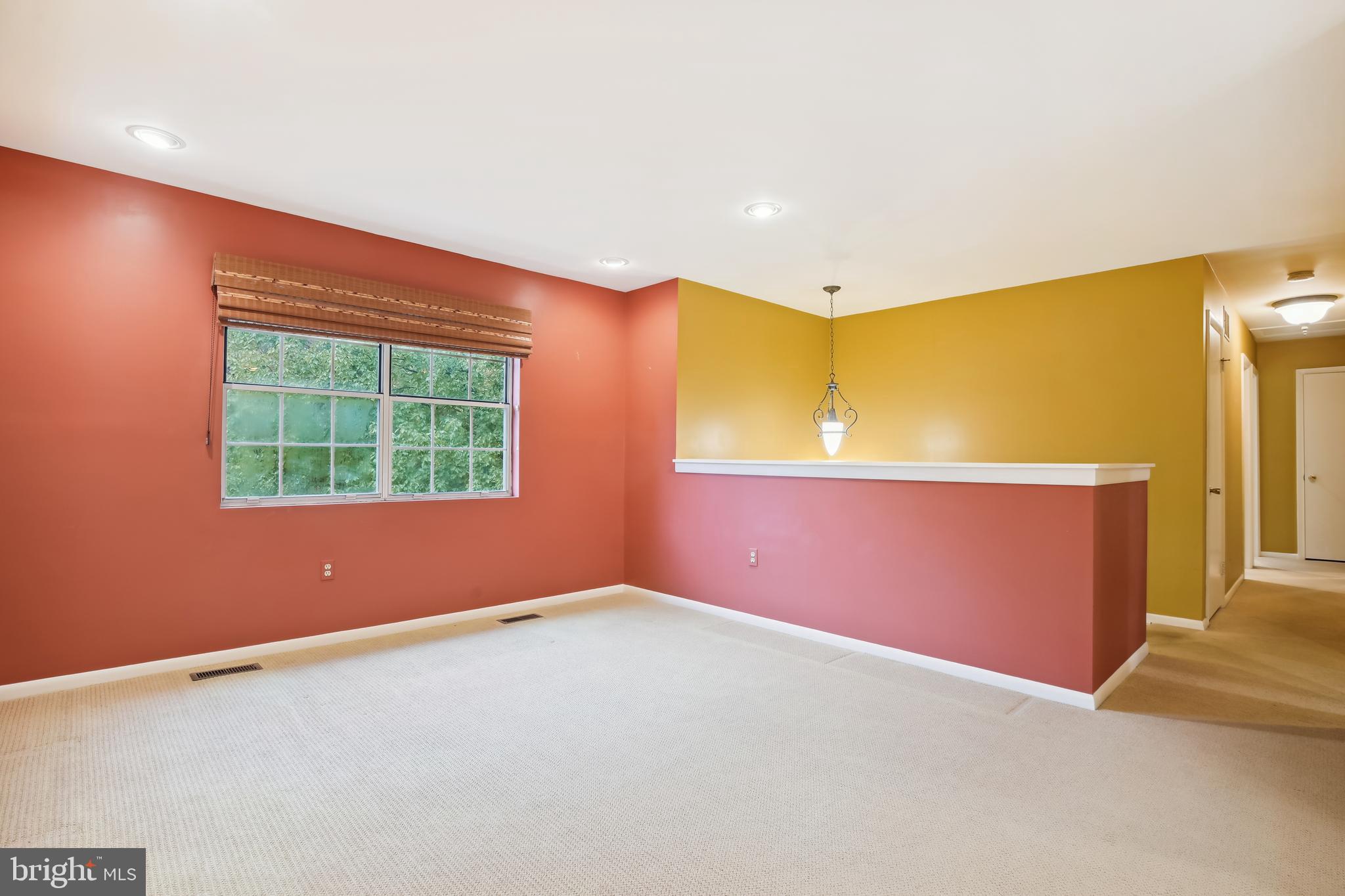 HILLSMERE SHORES - Residential