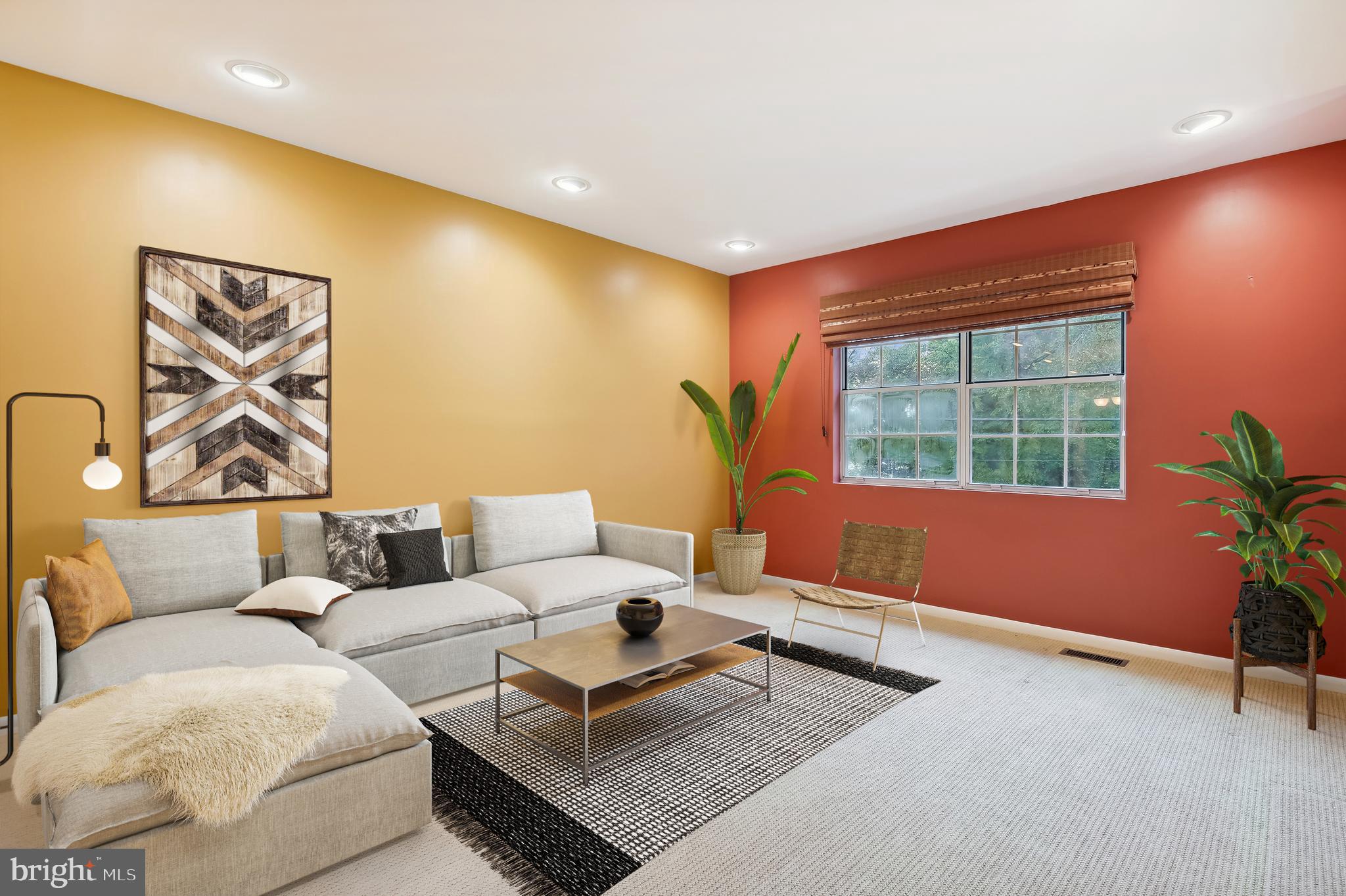 HILLSMERE SHORES - Residential