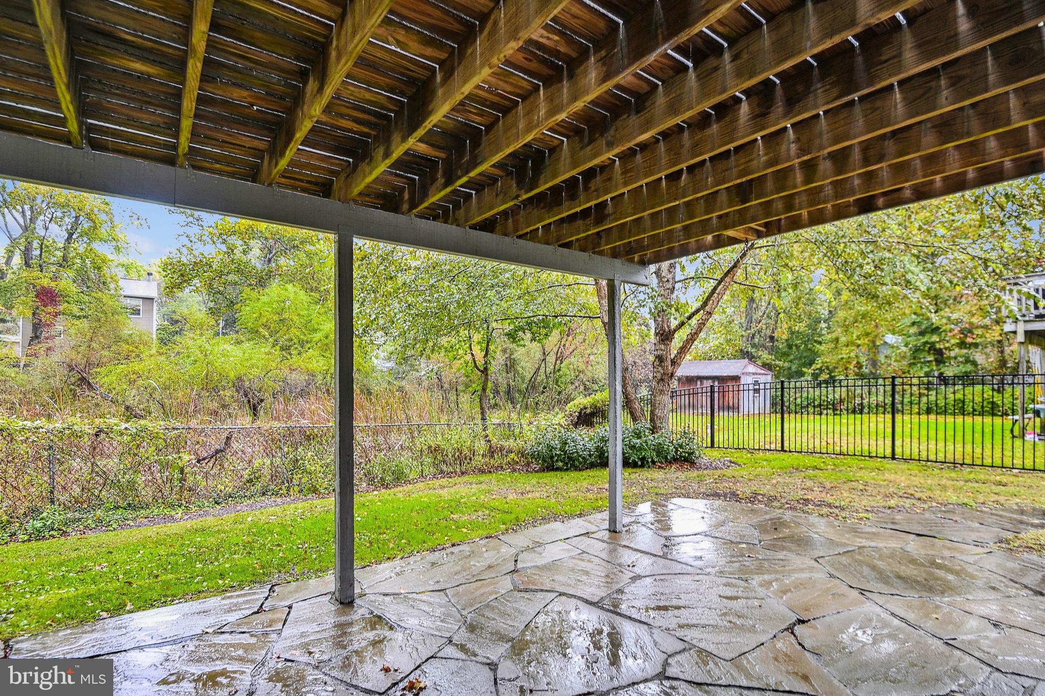 HILLSMERE SHORES - Residential