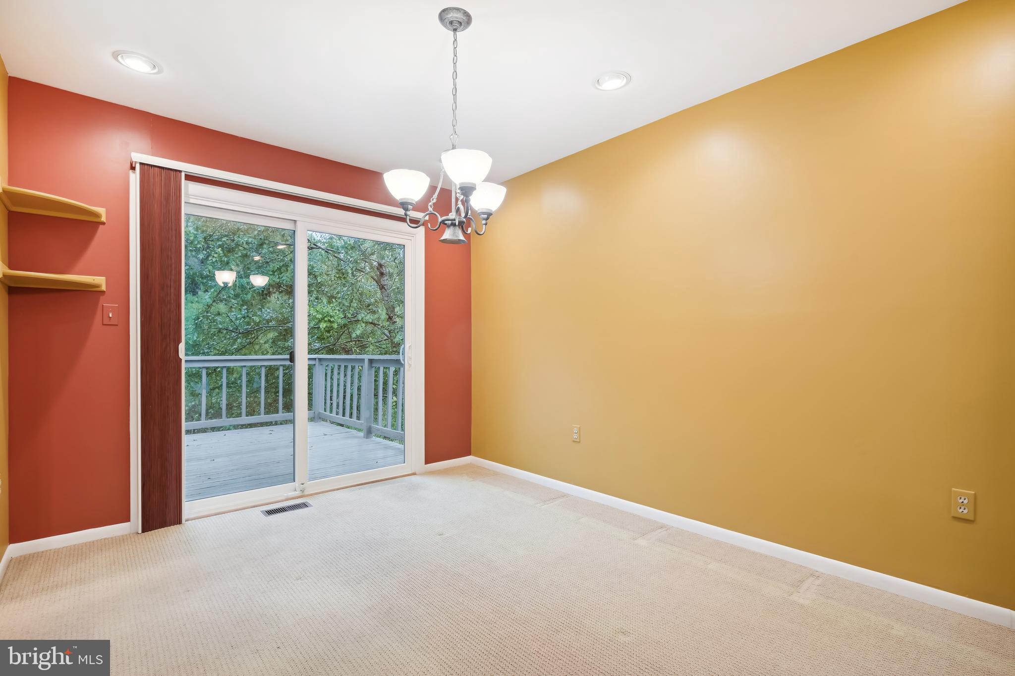 HILLSMERE SHORES - Residential