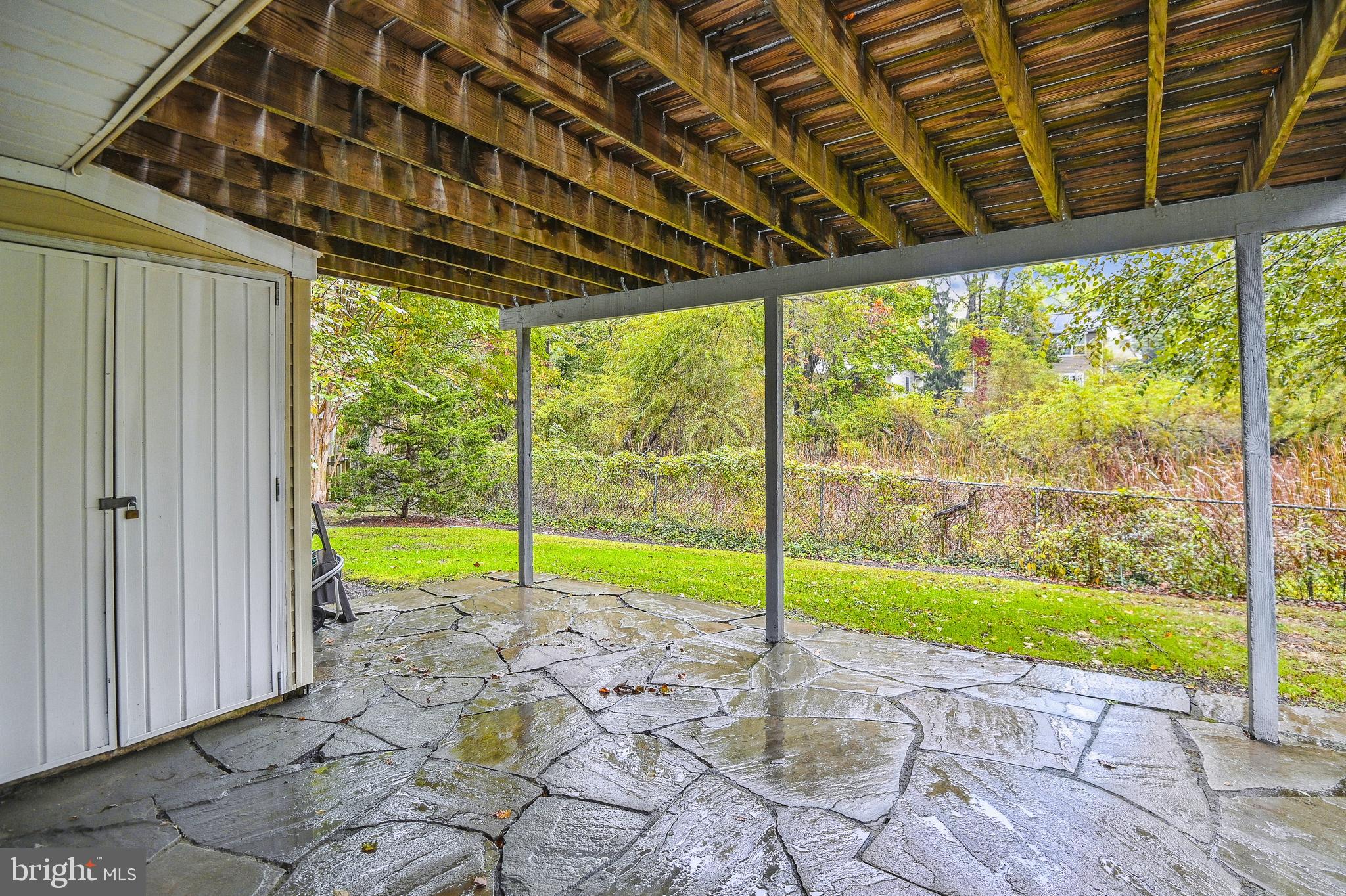 HILLSMERE SHORES - Residential