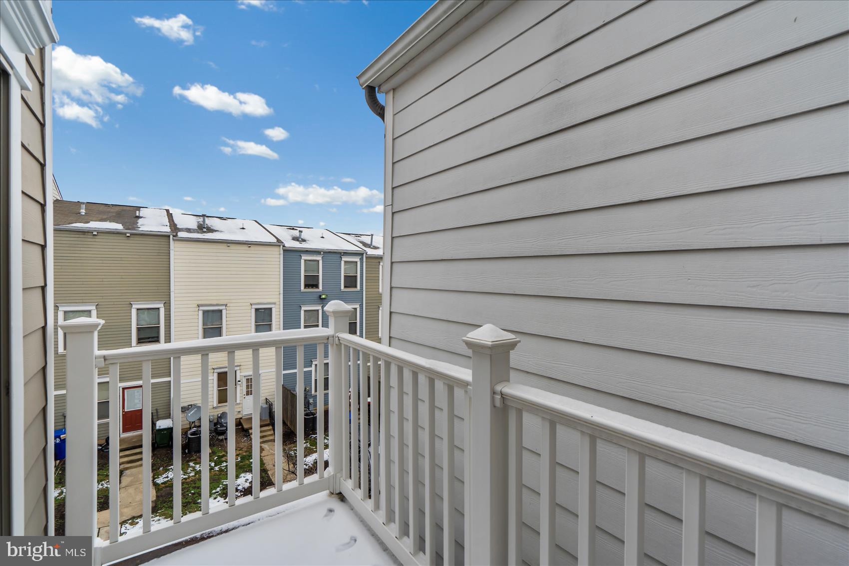 ALBEMARLE SQUARE - Residential