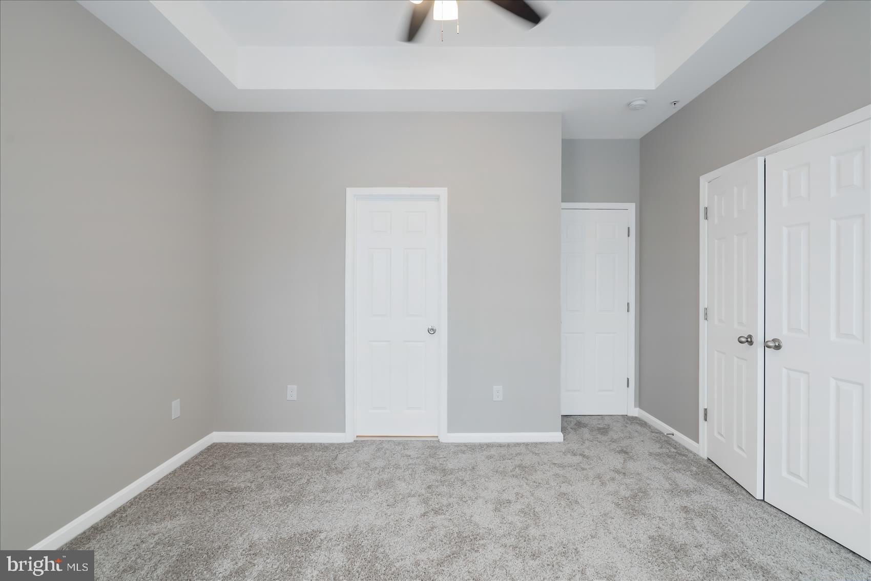 ALBEMARLE SQUARE - Residential