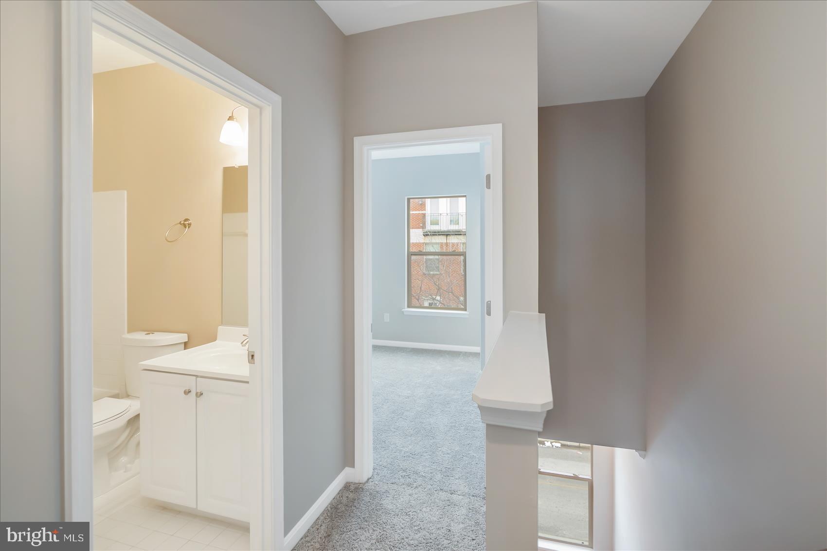 ALBEMARLE SQUARE - Residential